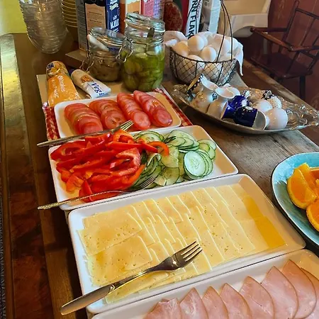 Aamiaismajoitus Saltvik Bed & Breakfast 3*